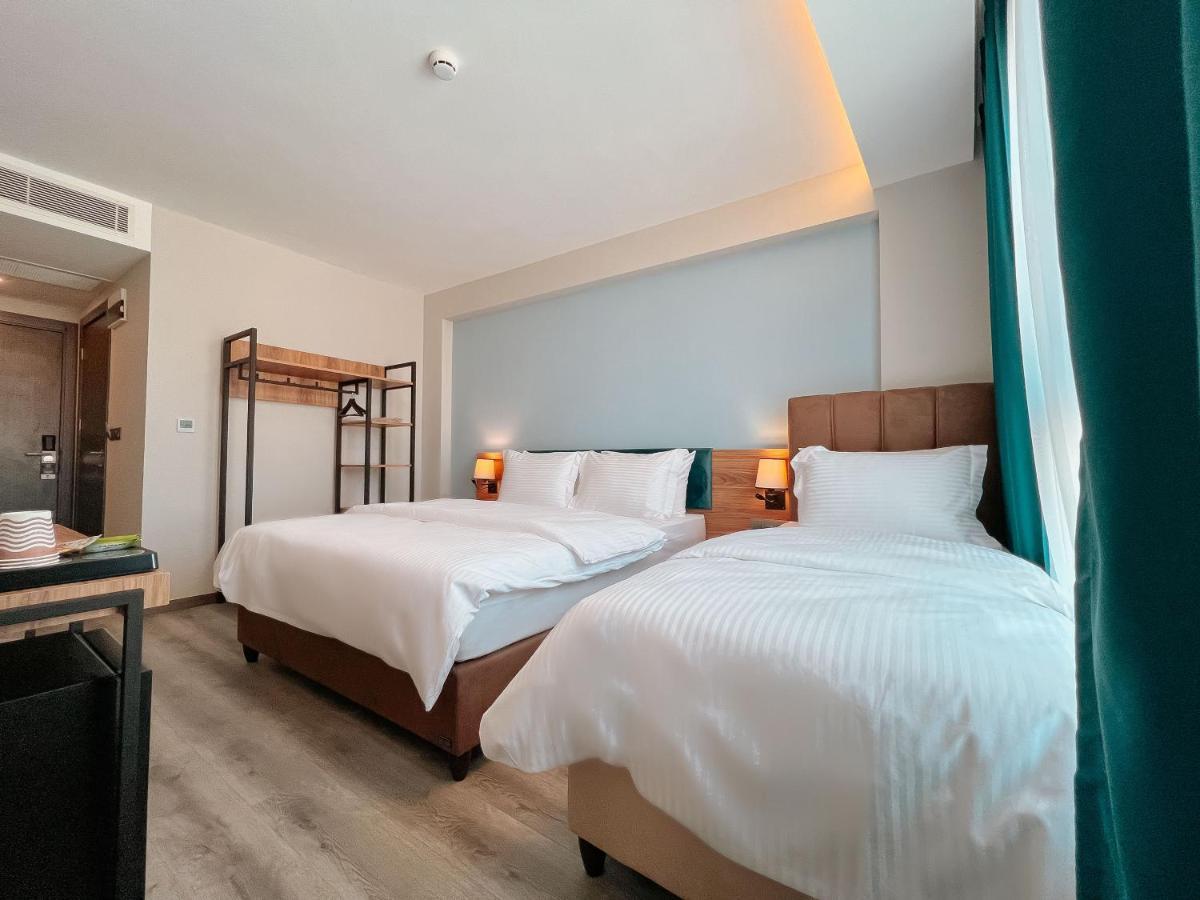 Yalcindag Otel Burdur Bagian luar foto