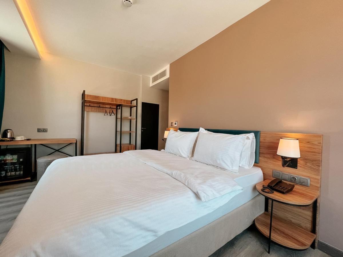 Yalcindag Otel Burdur Bagian luar foto